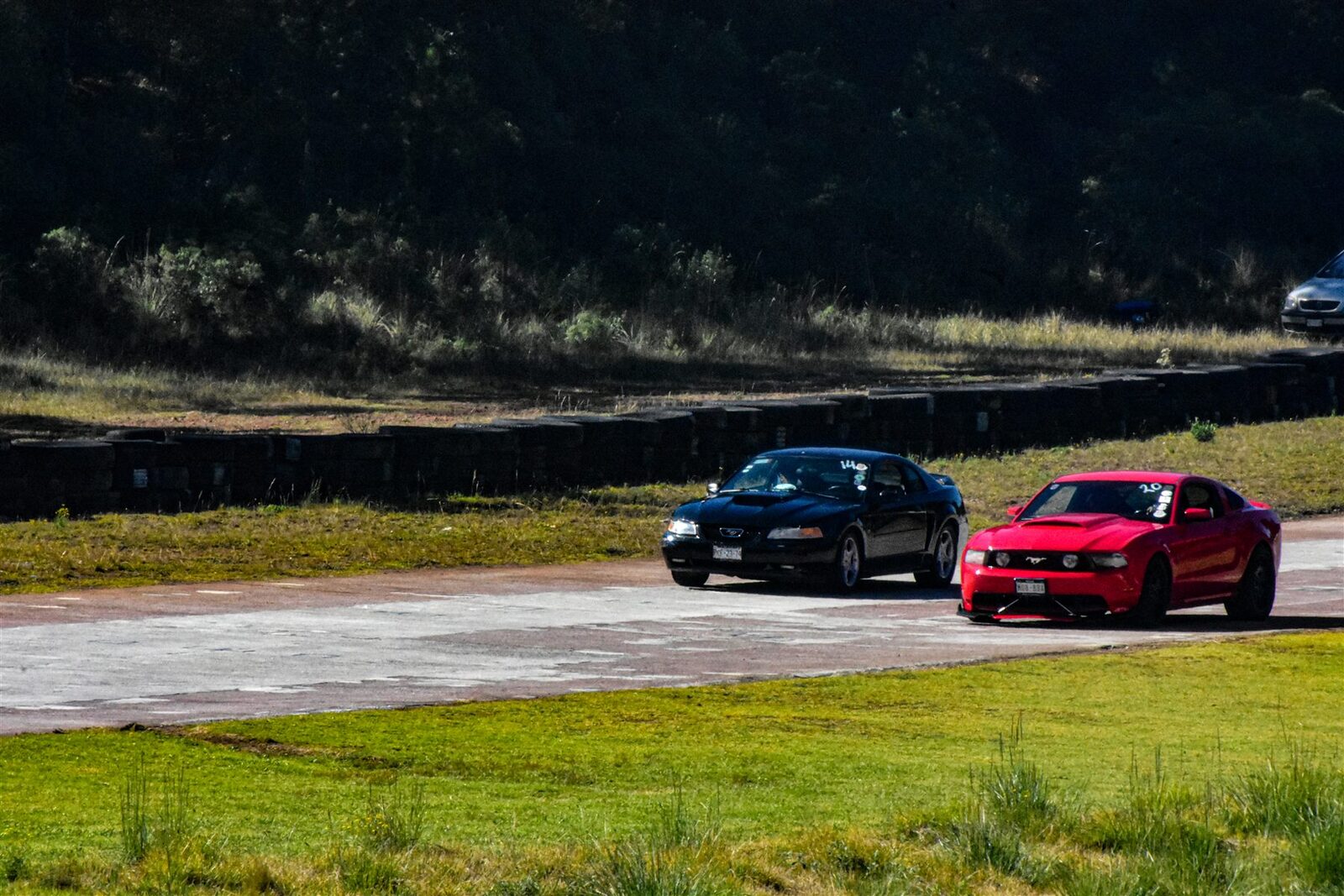 Autódromo 23 — Autódromo · 2023–2024. Fotografía de José Alejandro Armenta, artista del auto y la vida cotidiana en Tlaxcala.