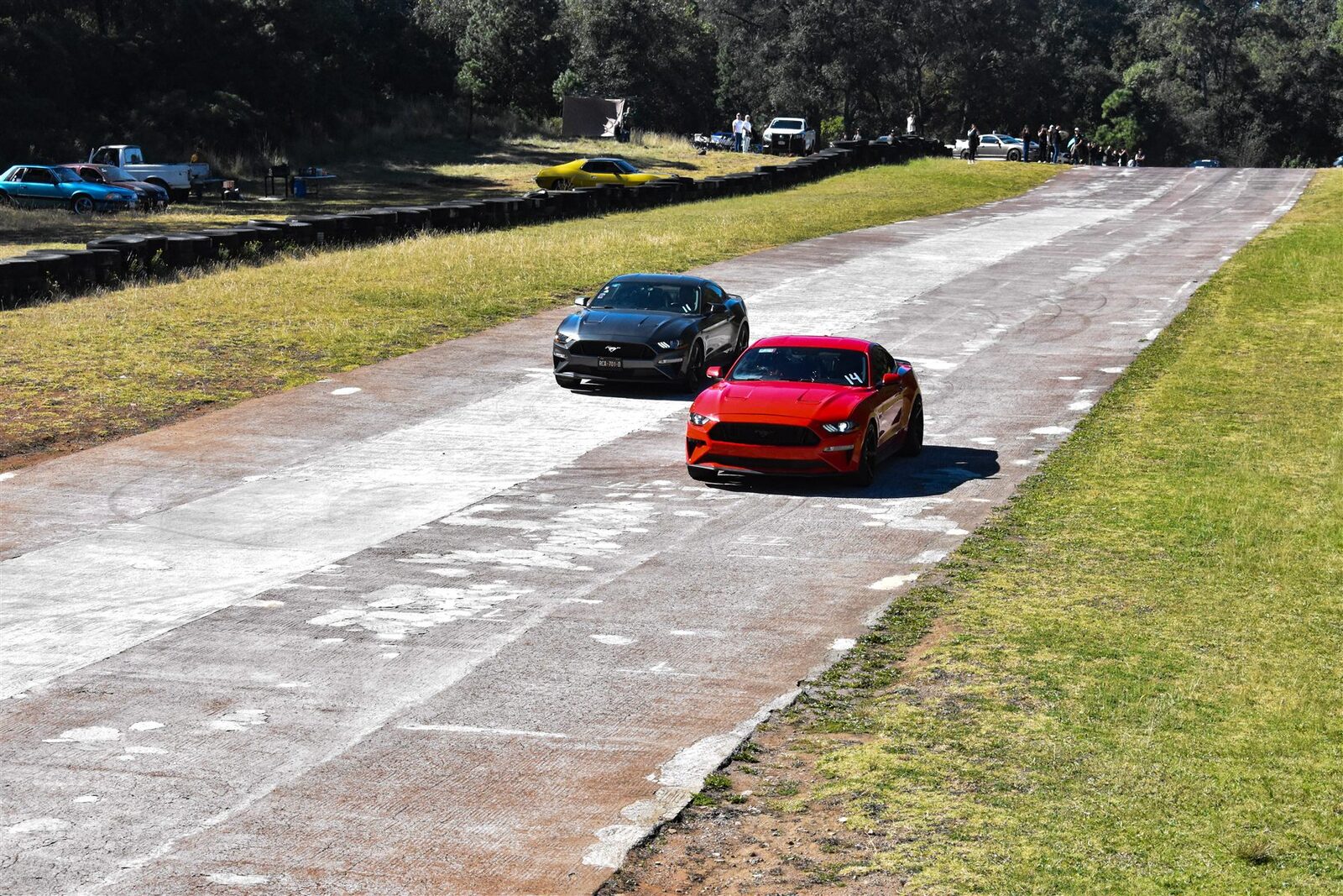 Autódromo 37 — Autódromo · 2023–2024. Fotografía de José Alejandro Armenta, artista del auto y la vida cotidiana en Tlaxcala.