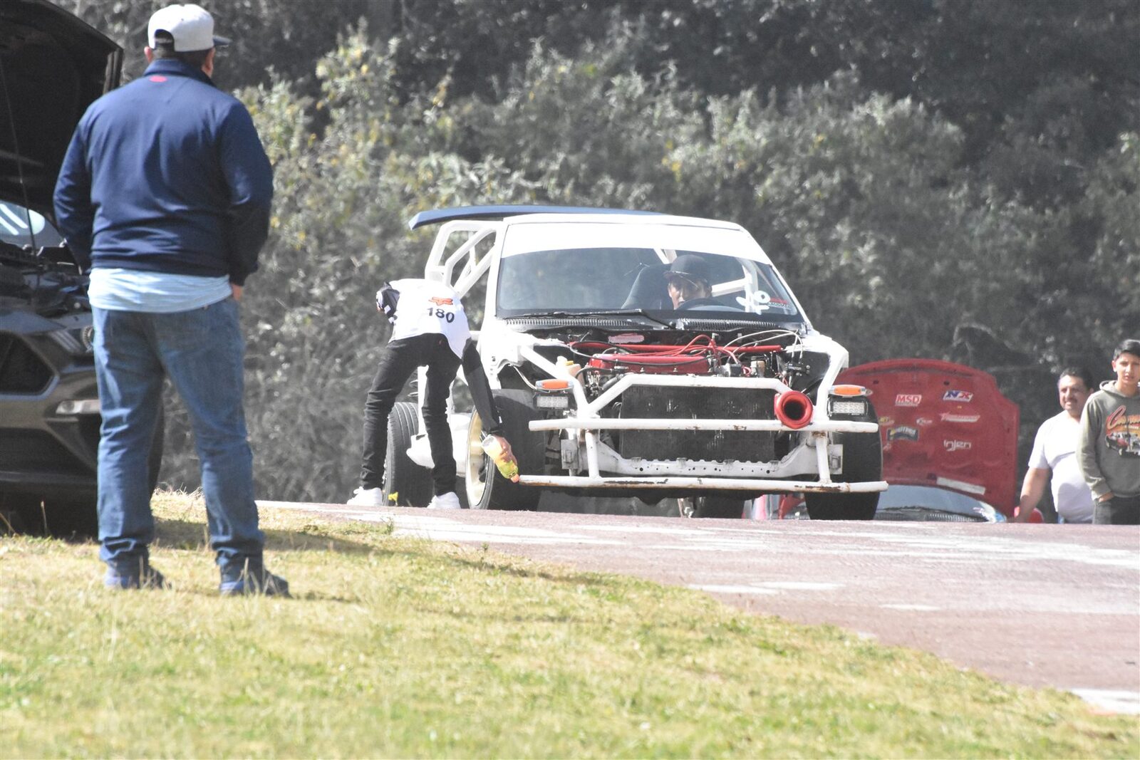 Autódromo 43 — Autódromo · 2023–2024. Fotografía de José Alejandro Armenta, artista del auto y la vida cotidiana en Tlaxcala.